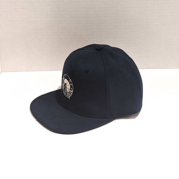 Mesmerizing Skeleton: New Blue Snapback Hat with Original Artwork Front Design - Picture 3 of 4